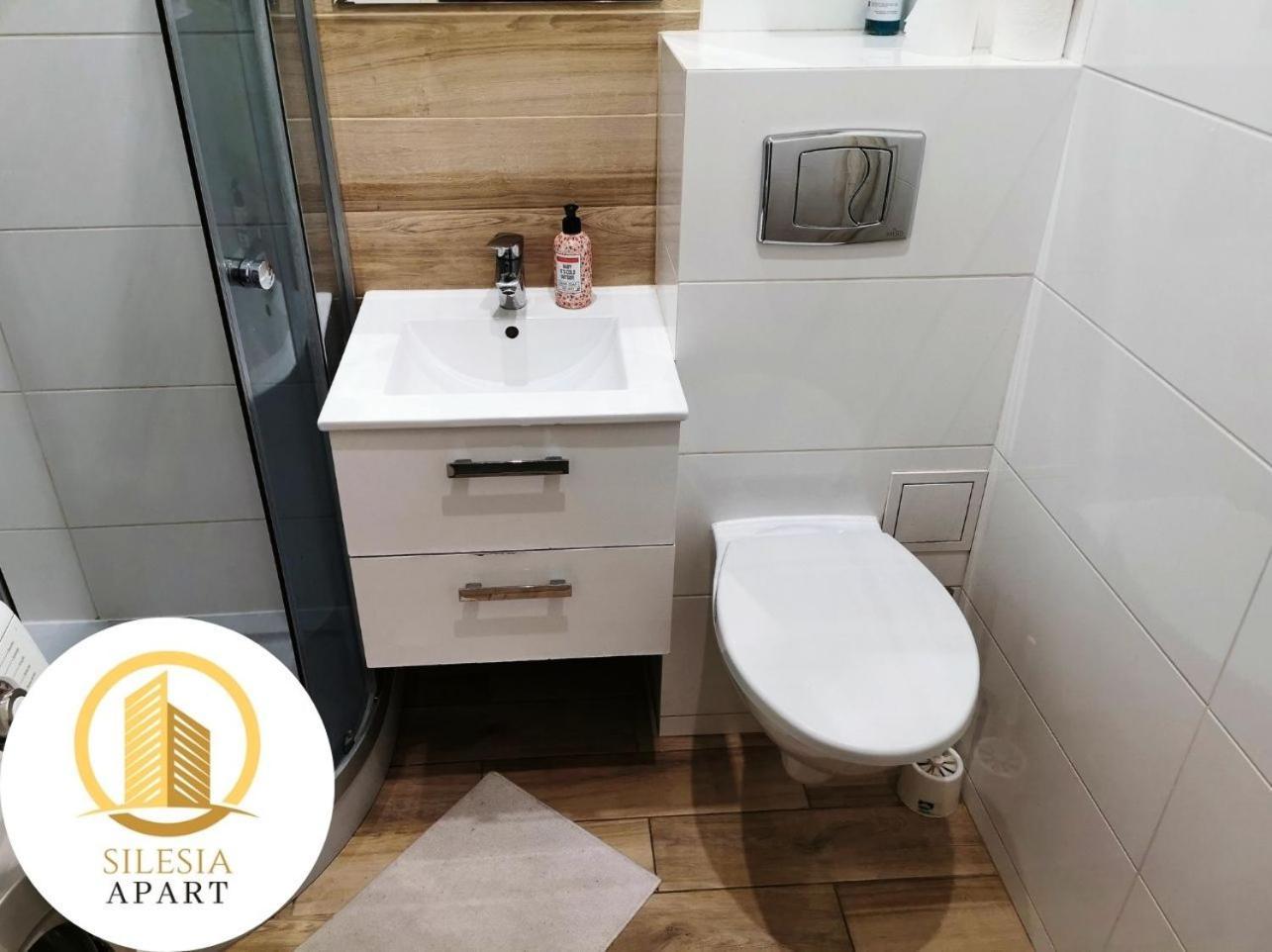 Apartament Ceglany Тичи Екстериор снимка