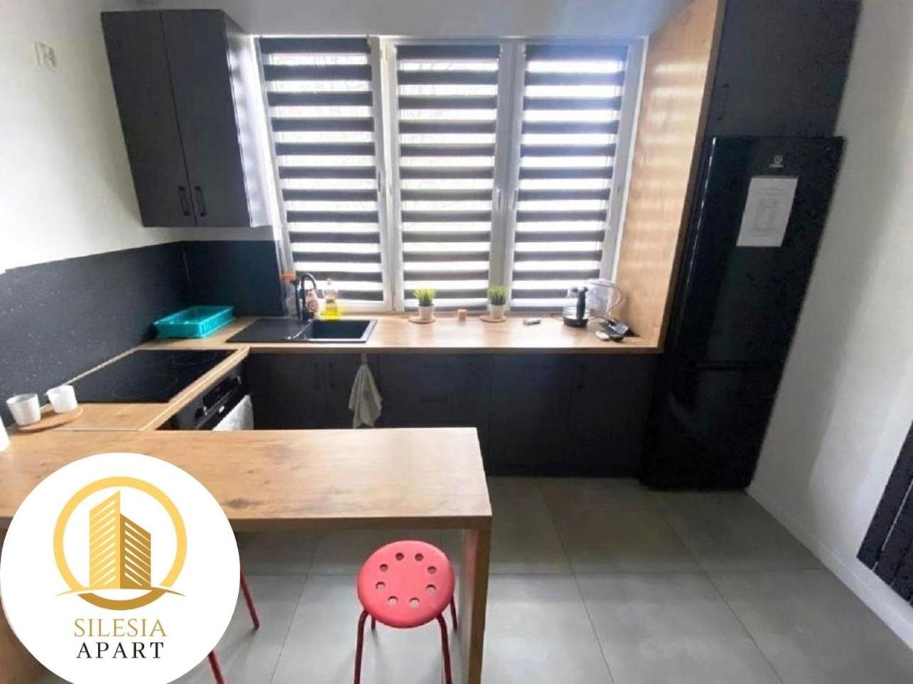 Apartament Ceglany Тичи Екстериор снимка
