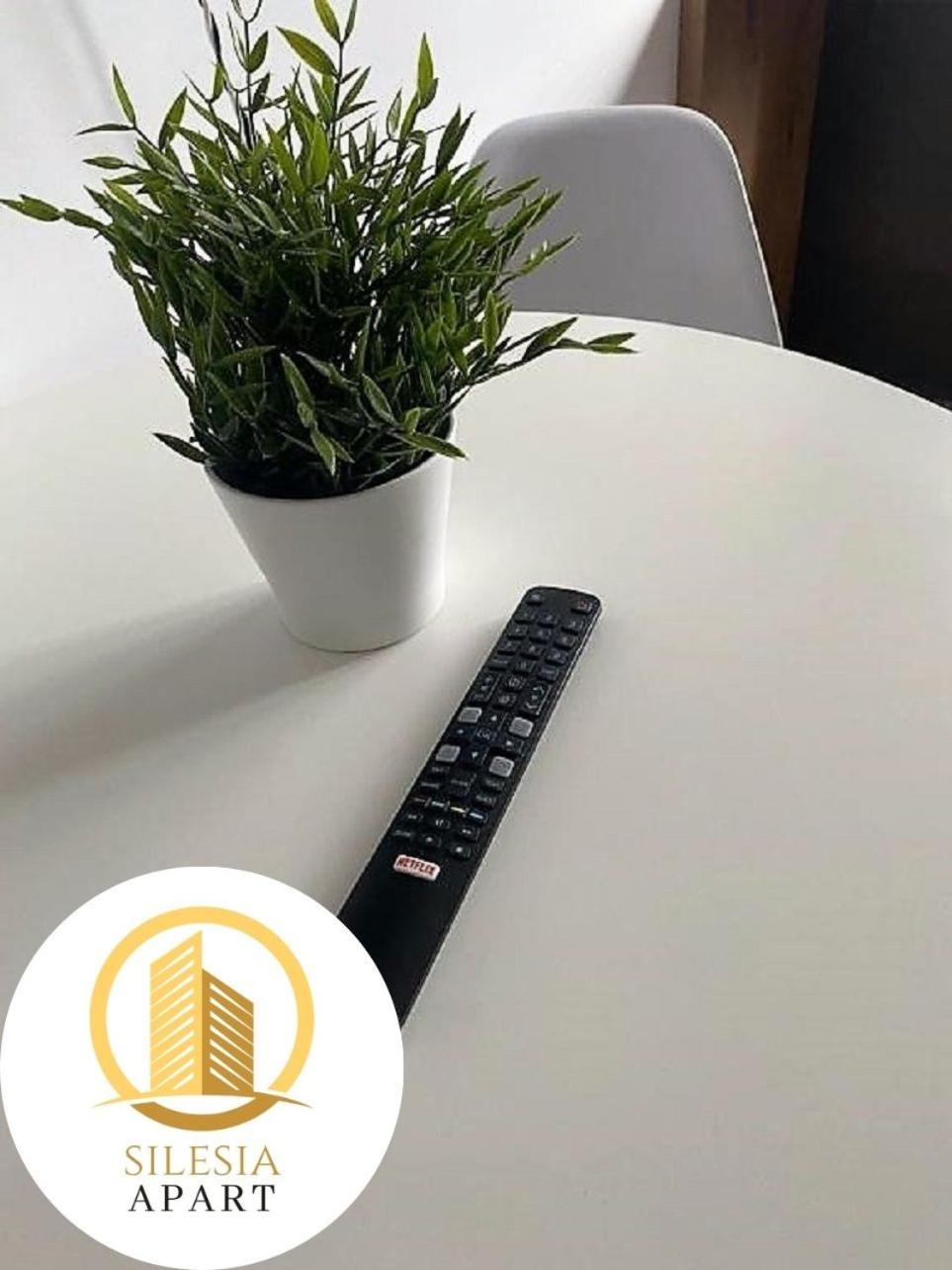 Apartament Ceglany Тичи Екстериор снимка