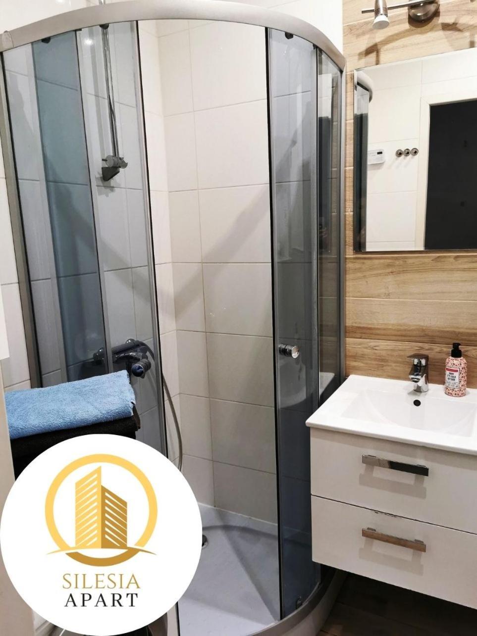 Apartament Ceglany Тичи Екстериор снимка