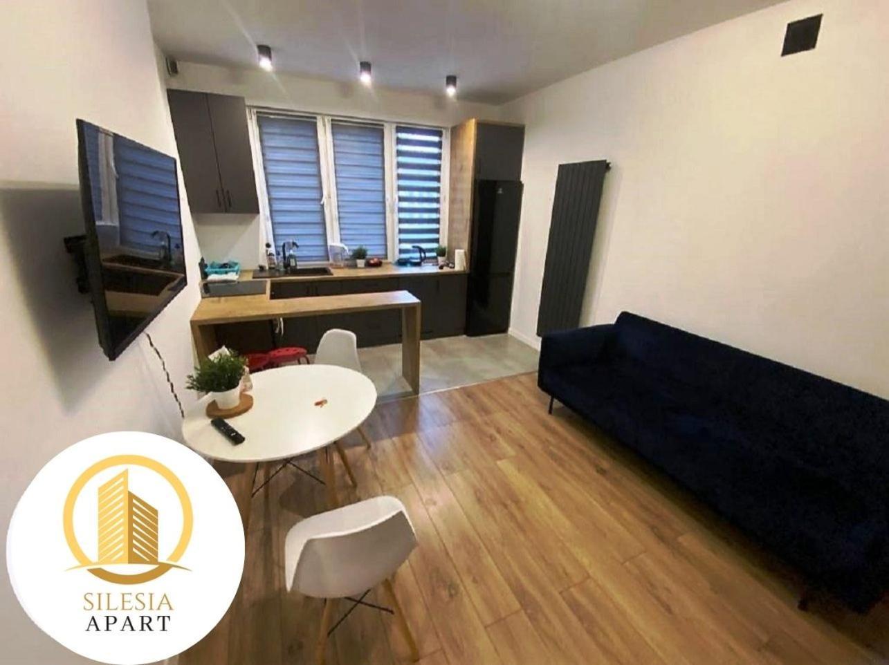 Apartament Ceglany Тичи Екстериор снимка