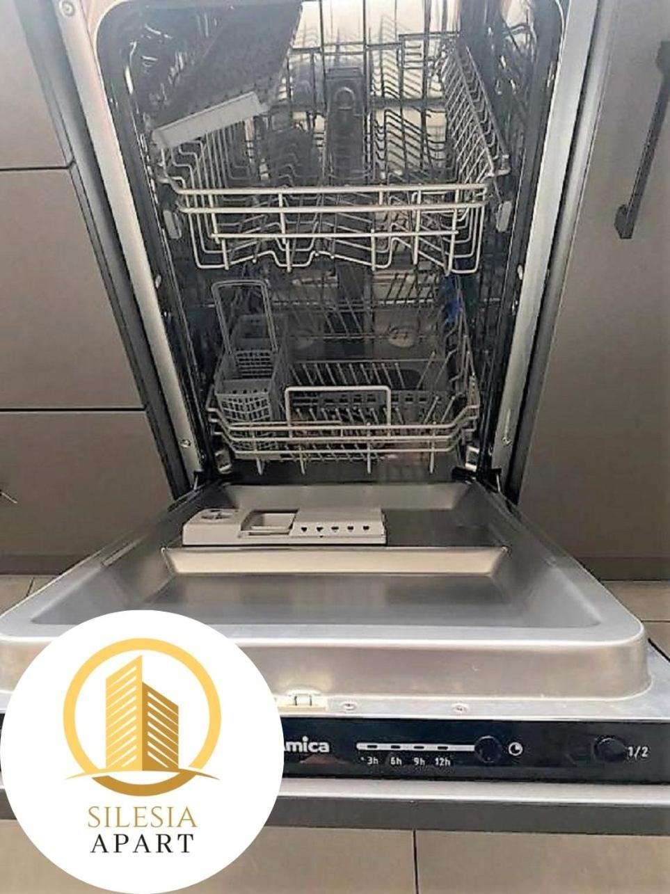 Apartament Ceglany Тичи Екстериор снимка