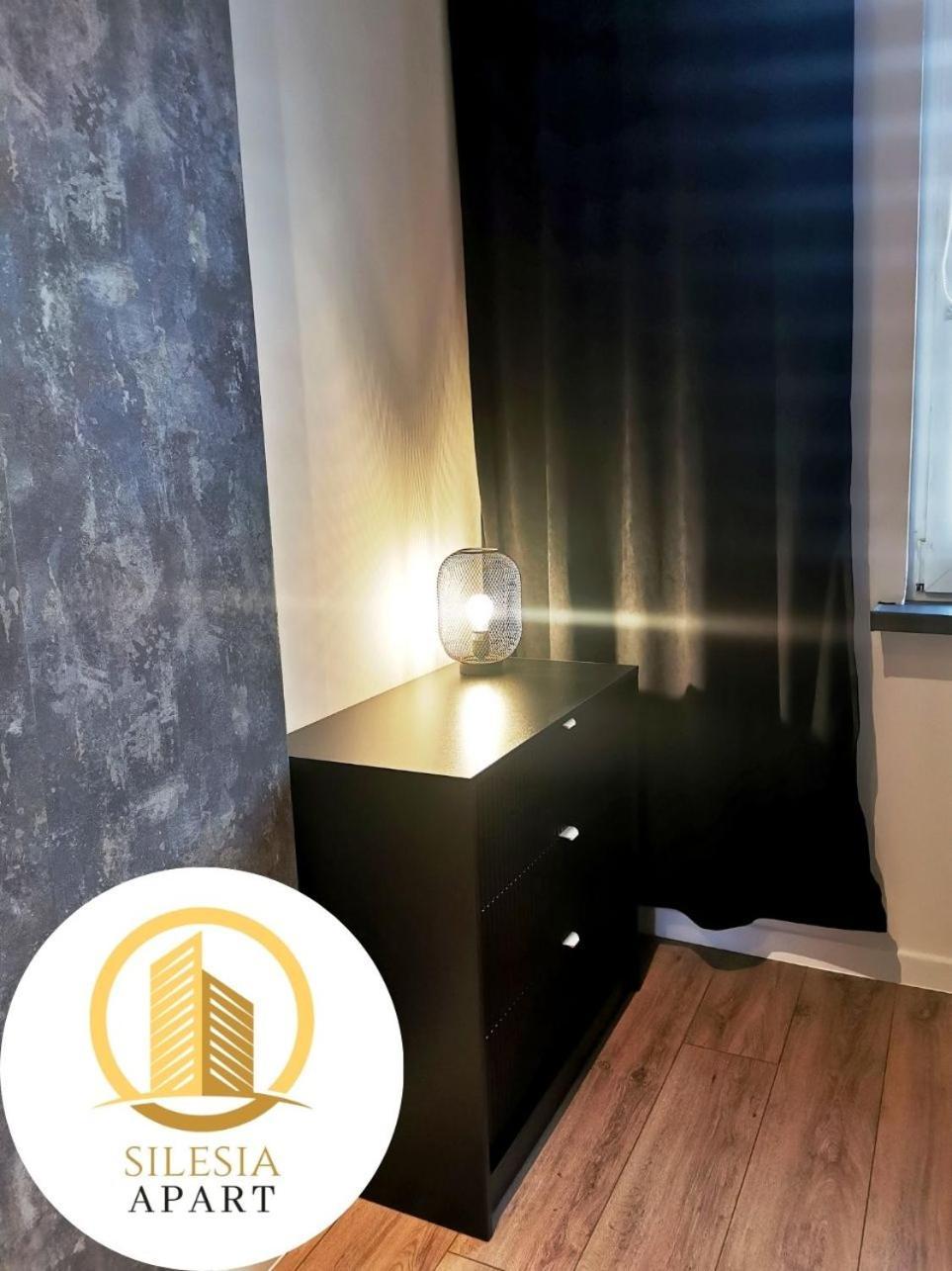 Apartament Ceglany Тичи Екстериор снимка
