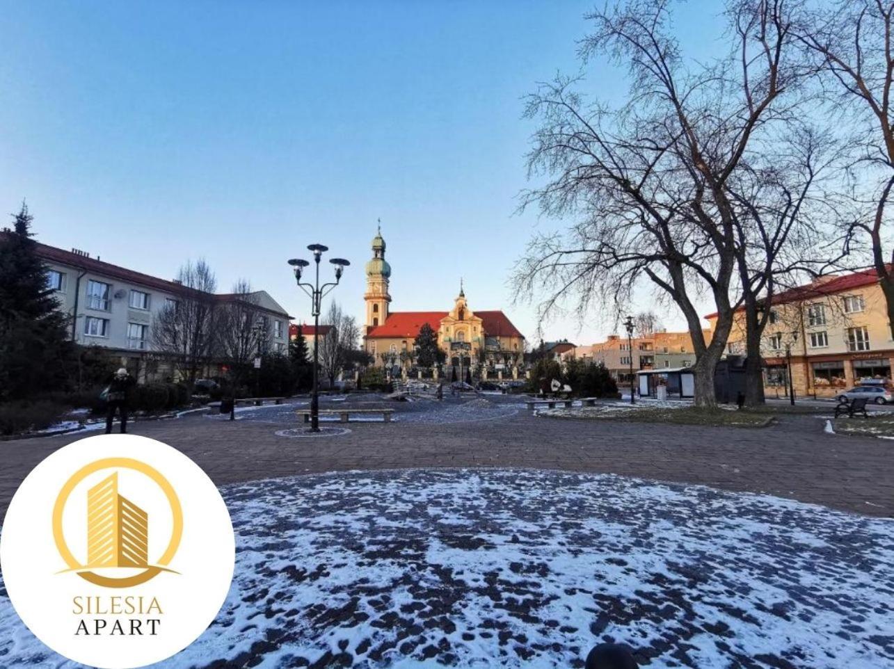 Apartament Ceglany Тичи Екстериор снимка
